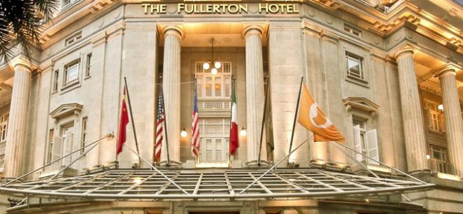 The Fullerton Hotel in Singapore combines luxury and history