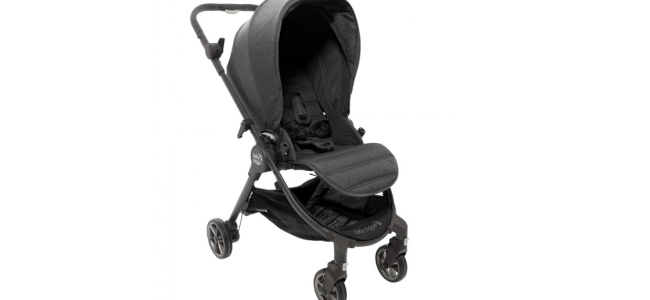 The City Tour Lux lightweight pram by Baby Jogger is great for city living The City Tour Lux lightweight pram by Baby Jogger is great for city living