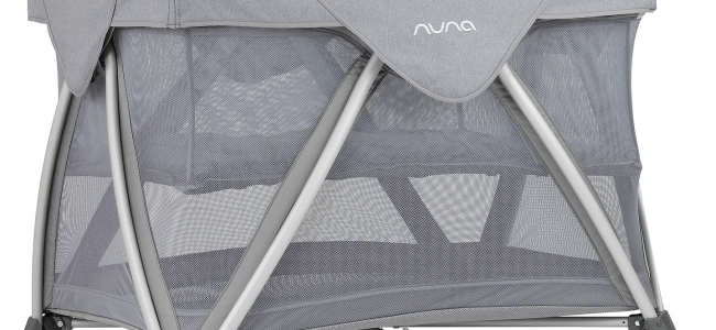 Mum Diary: The Sena Aire travel cot by Nuna