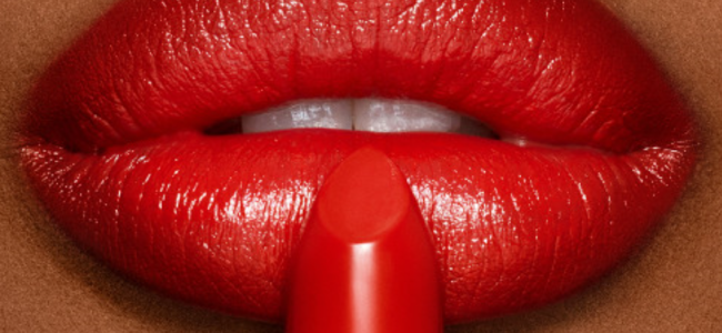 Merry Kissmas! Here’s our pick of festive lipsticks… Merry Kissmas! Here’s our pick of festive lipsticks…