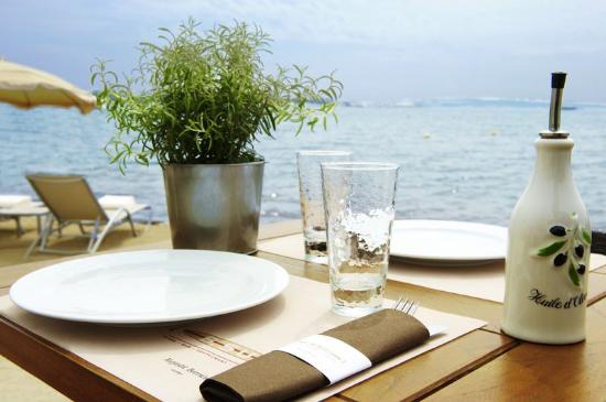 Lunch by the sea at Majestic Barrière
