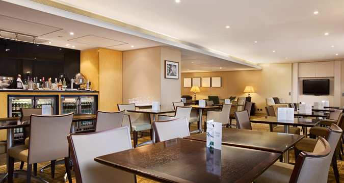 The Executive Lounge offers complimentary canapes before dinner