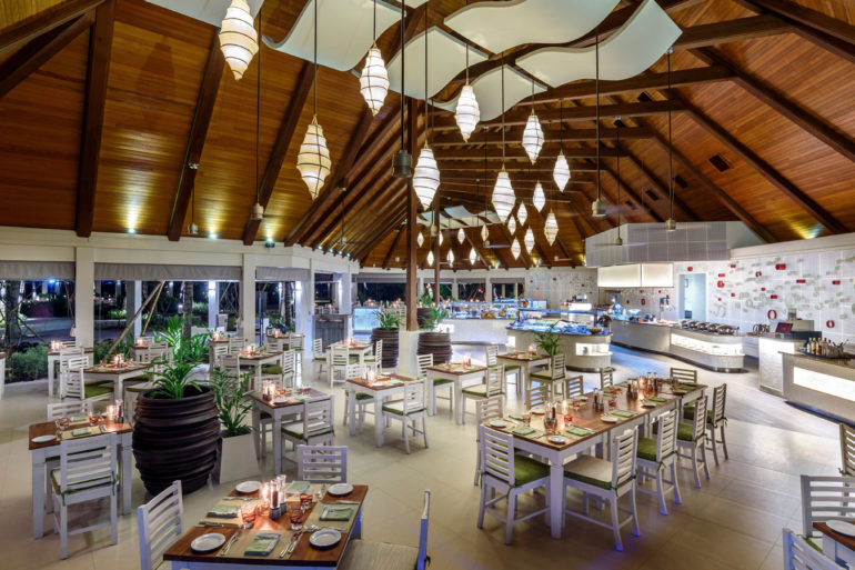 The buffet at Kurumba Maldives